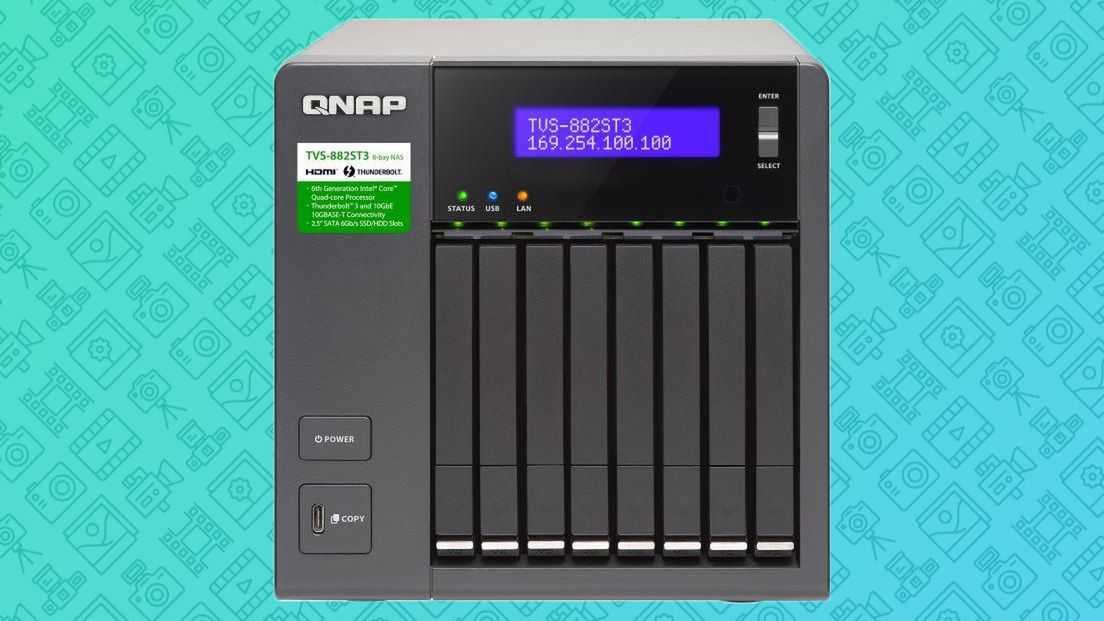 QNAP TVS-882ST3 - NAS z możliwością łatwego przesyłania filmów 4K na żywo 1