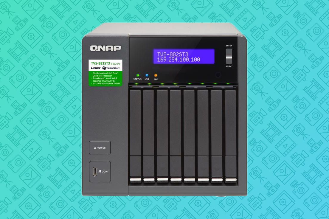 QNAP TVS-882ST3