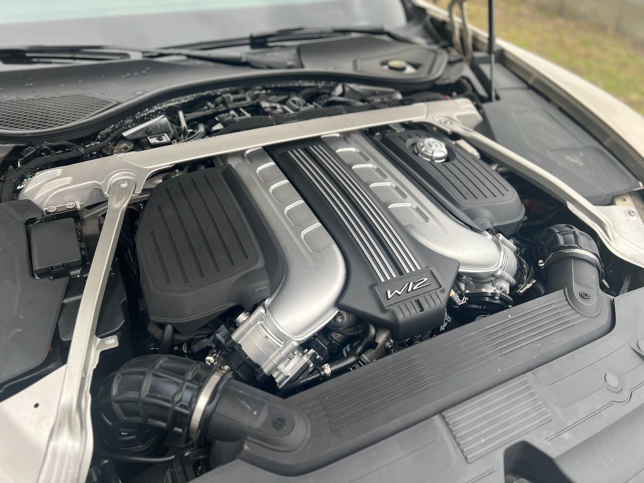 Bentley GTC Mulliner W12