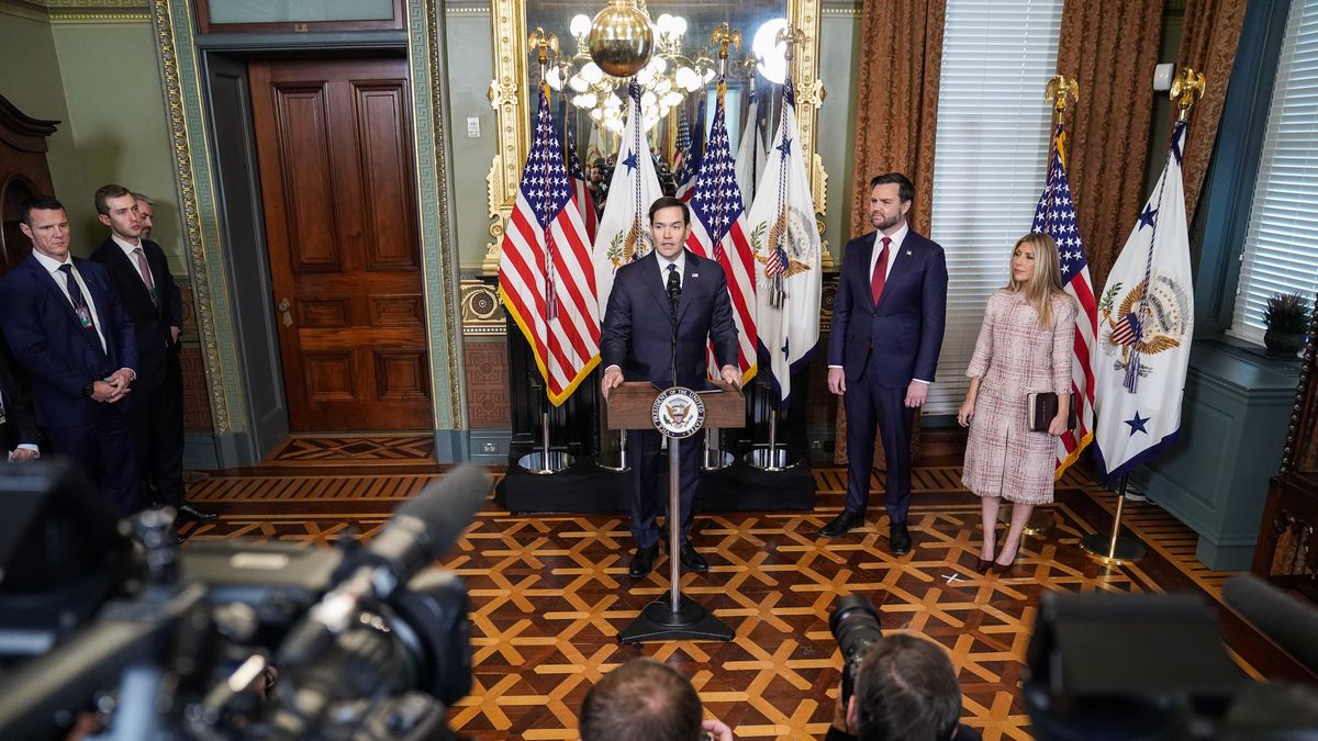 Marco Rubio, US secretary of state, center, and US Vice President JD Vance during a swearing-in ceremony in Washington, DC, US, on Tuesday, Jan. 21, 2025. Rubio, who served 14 years on the Senate Foreign Relations Committee, is one of Trump's more conventional cabinet choices and was cleared by a vote of 99 to 0 on Monday. Photographer: Oliver Contreras/Sipa/Bloomberg via Getty Images