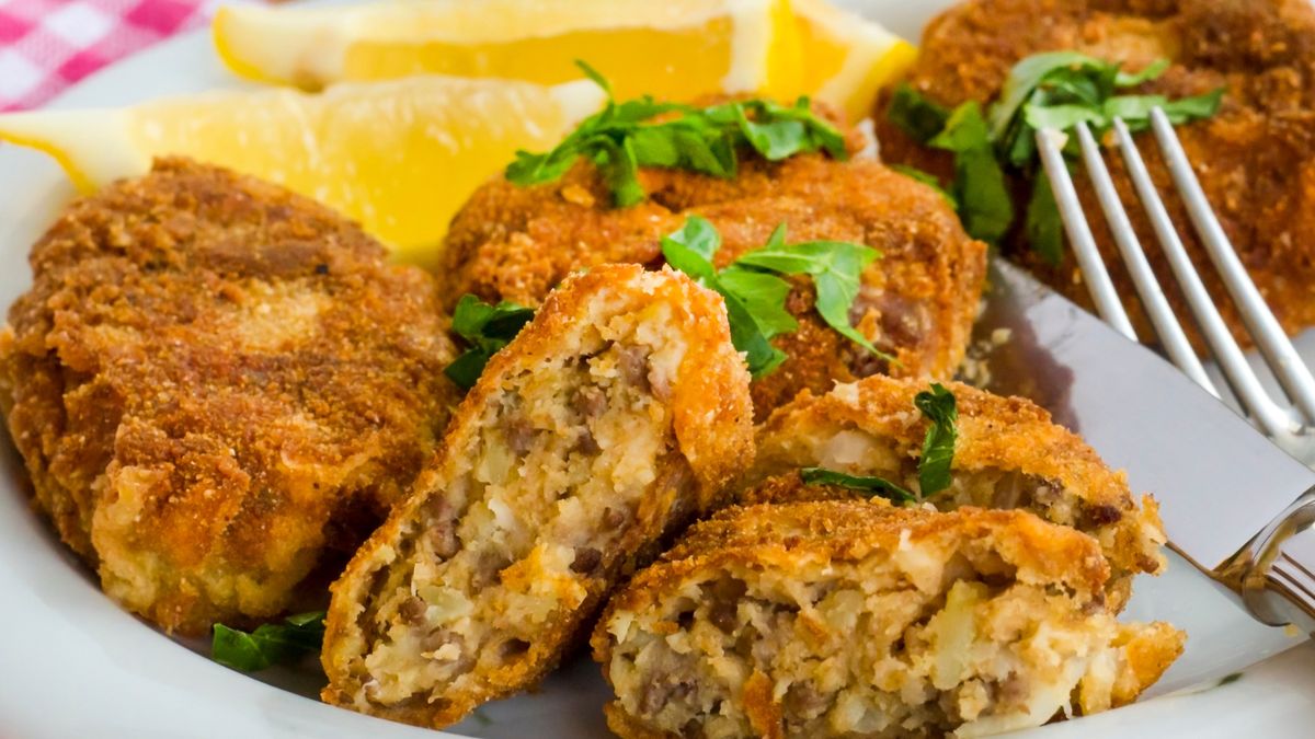 Czym wyróżniają się tureckie kotlety mielone?