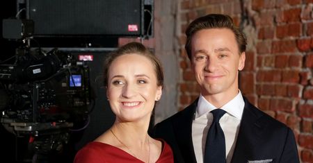 Karina i Krzysztof Bosakowie świętują rocznicę zaręczyn. Wzięli ślub w tajemnicy