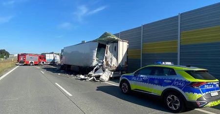 Śmiertelny wypadek na trasie S8. Nie żyje kierowca ciężarówki