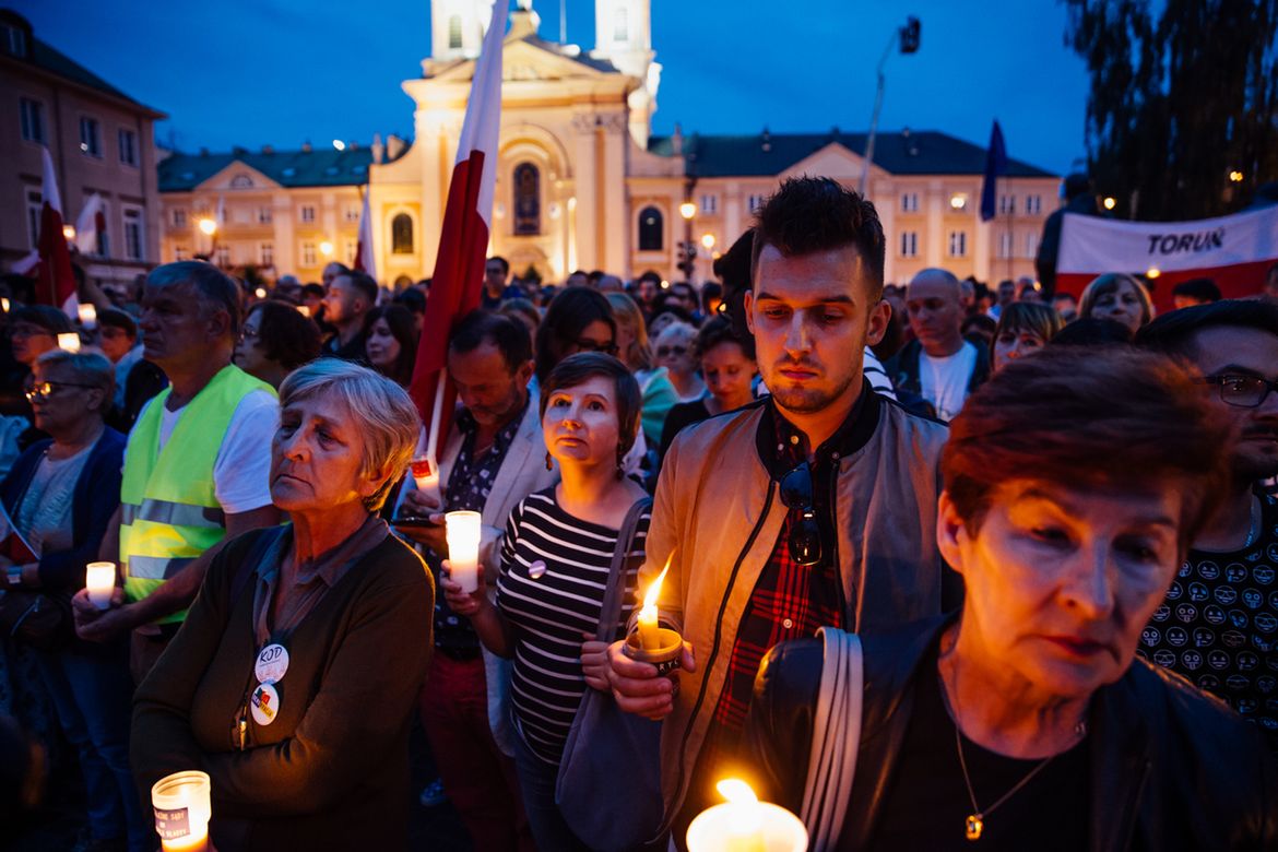 Stowarzyszenie Fotoreporterów wybrało Krystiana Maja na Fotoreportera Roku 2017 16