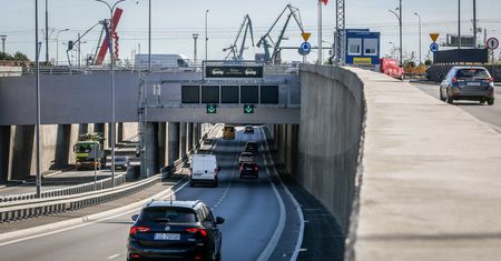 Tunel pod Martwą Wisłą zamknięty. Obie nitki przejdą przegląd