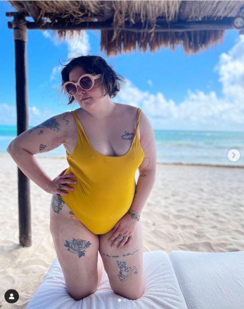 Lena Dunham pozuje w bikini