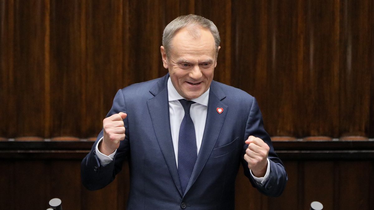 Warszawa, 11.12.2023. Przewodniczący PO Donald Tusk przemawia na sali obrad Sejmu w Warszawie, 11 bm. Sejm wybrał Donalda Tuska na premiera. (mr) PAP/Paweł Supernak
