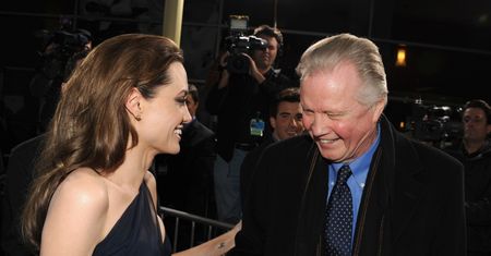 Ojciec Angeliny Jolie ambasadorem Trumpa. Nic dziwnego po tym, co o nim opowiadał