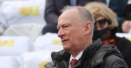 "Na stole trzeci scenariusz". Plotki o nowym prezydencie Rosji