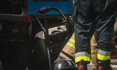 Karambol w Bełchatowie. Dwa autobusy i kilka samochodów