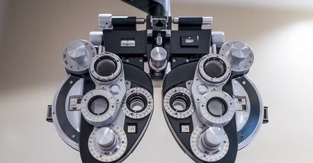 Okulista, optyk, optometrysta i ortoptysta – kto jest kim i do kogo się udać?