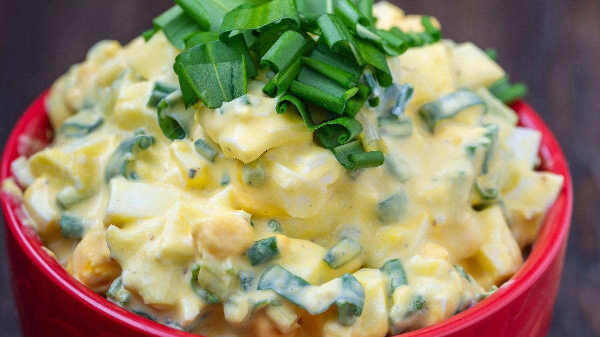 Pasta jajeczna z porem świetnie zastępuje sałatkę