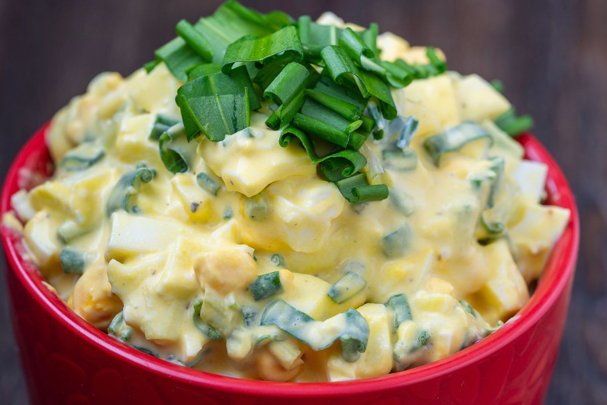 Pasta jajeczna z porem świetnie zastępuje sałatkę