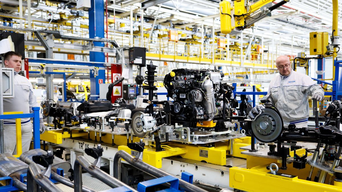 linia produkcyjna
Tychy, 08.03.2023. Prezentacja linii produkcyjnej modelu Jeep Avenger, 8 bm. w Fabryce Stellantis w Tychach. (aldg) PAP/Zbigniew Meissner
Zbigniew Meissner
auta, auto, fabryka, Fabryka Stellantis, Jeep Avenger, linia, model, produkcja, produkcyjna, samochod�w, samoch�d, Stellantis