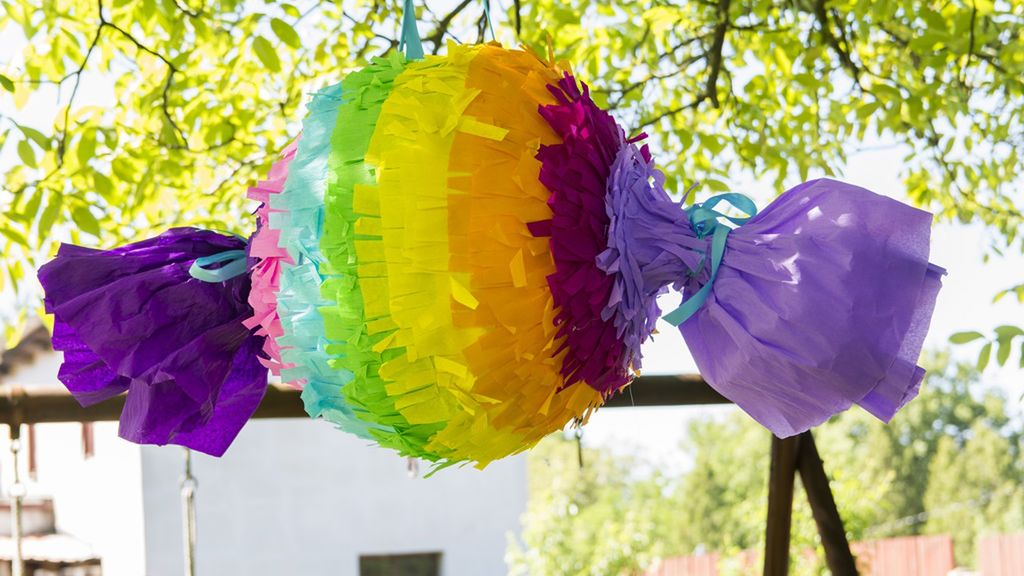 Jak zrobić piniatę?