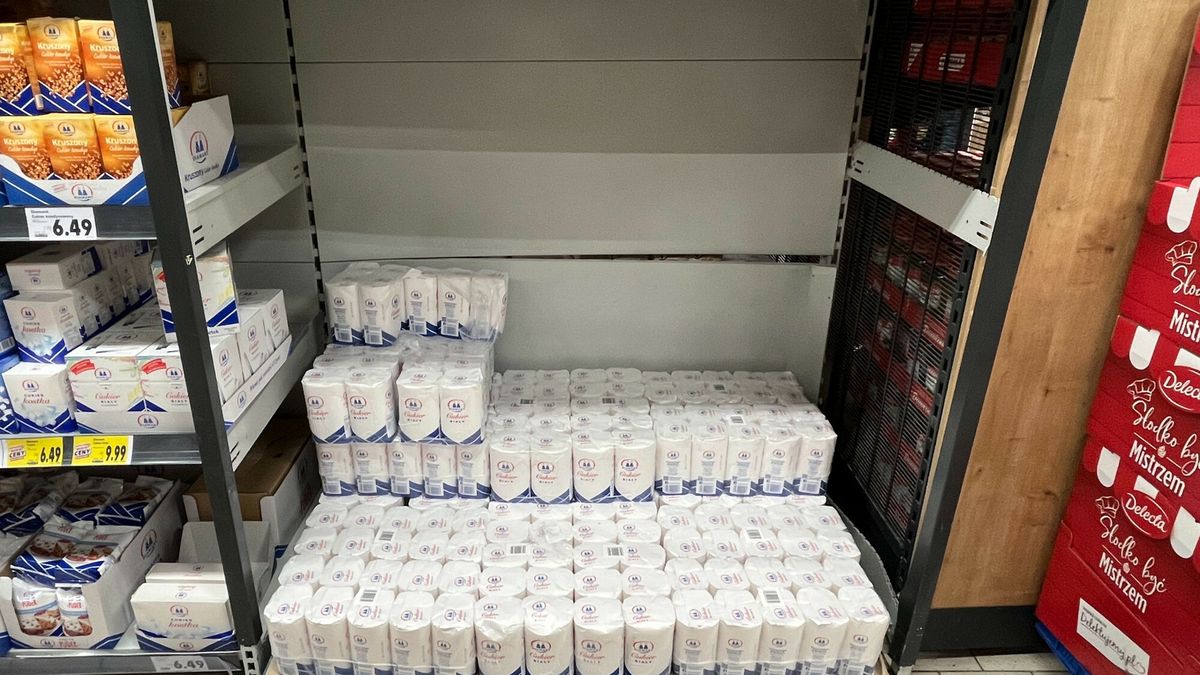 Cukru brakuje w polskich sklepach, więc Polacy zaczęli jeździć po niego do Niemiec