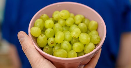 Pestycydy w winogronach. W tych sklepach znaleźli ich najwięcej