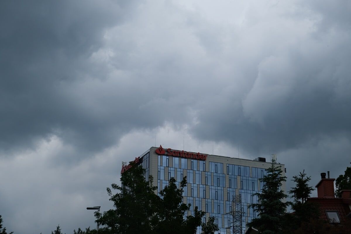 Alert RCB – jak wyłączyć? Sprawdź, jak zablokować wiadomości od Alert RCB. PORADNIK
