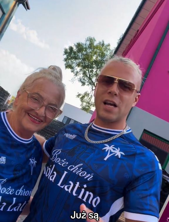 Skolim sprzedaje koszulkę z wizerunkiem Jezusa. Kupicie?