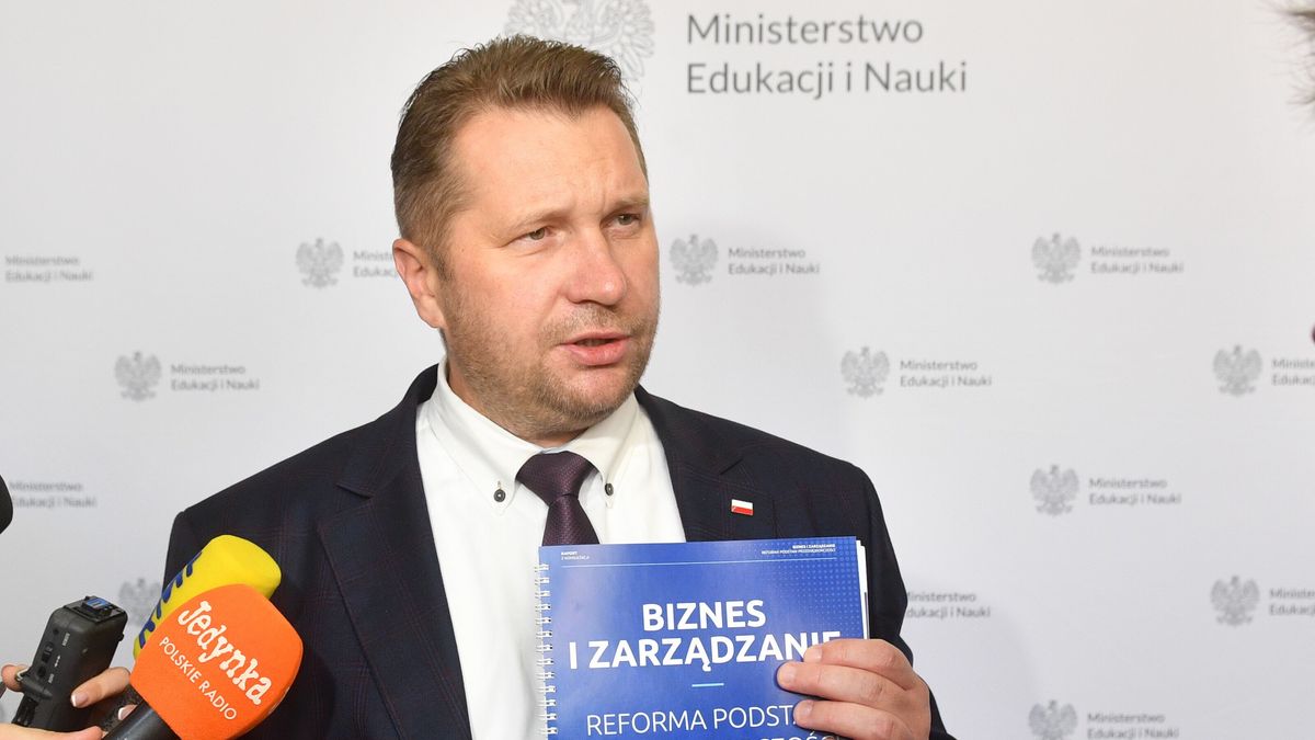 Szef MEiN Przemysław Czarnek o przedmiocie biznes i zarządzanie: będzie to bardziej praktyczne nauczanie przedsiębiorczości 