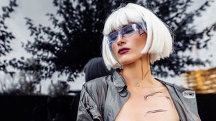 Bob, warstwy i grzywki. Te fryzury będą modne jesienią 2026