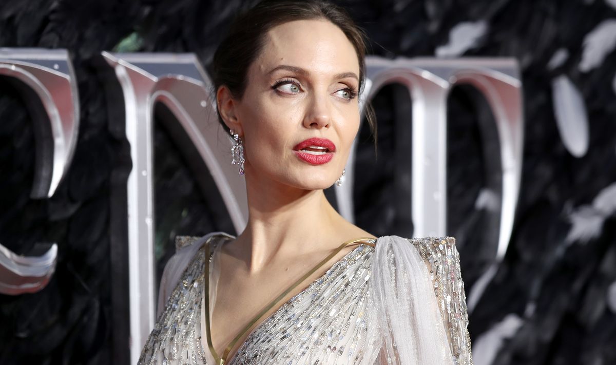 Angelina Jolie spotyka się z The Weeknd? Najnowsze zdjęcia nie uciszą plotek 