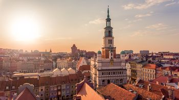 Biją dzwony, Poznań wspomina Chrobrego – Tysiąc lat historii ożywa nad Wartą