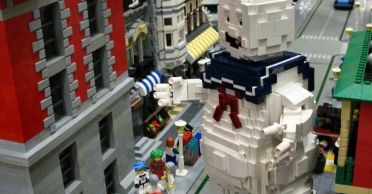 Zobacz pamiętne sceny z filmów wykonane z LEGO