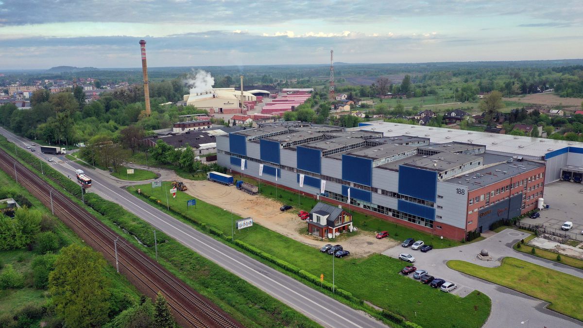 Tereny dawnej fabryki tapet, później firmy Dospel