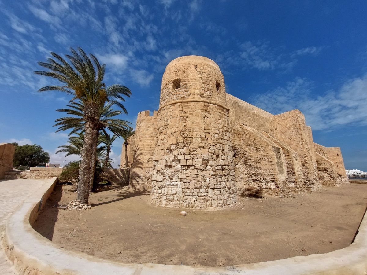 Fort 