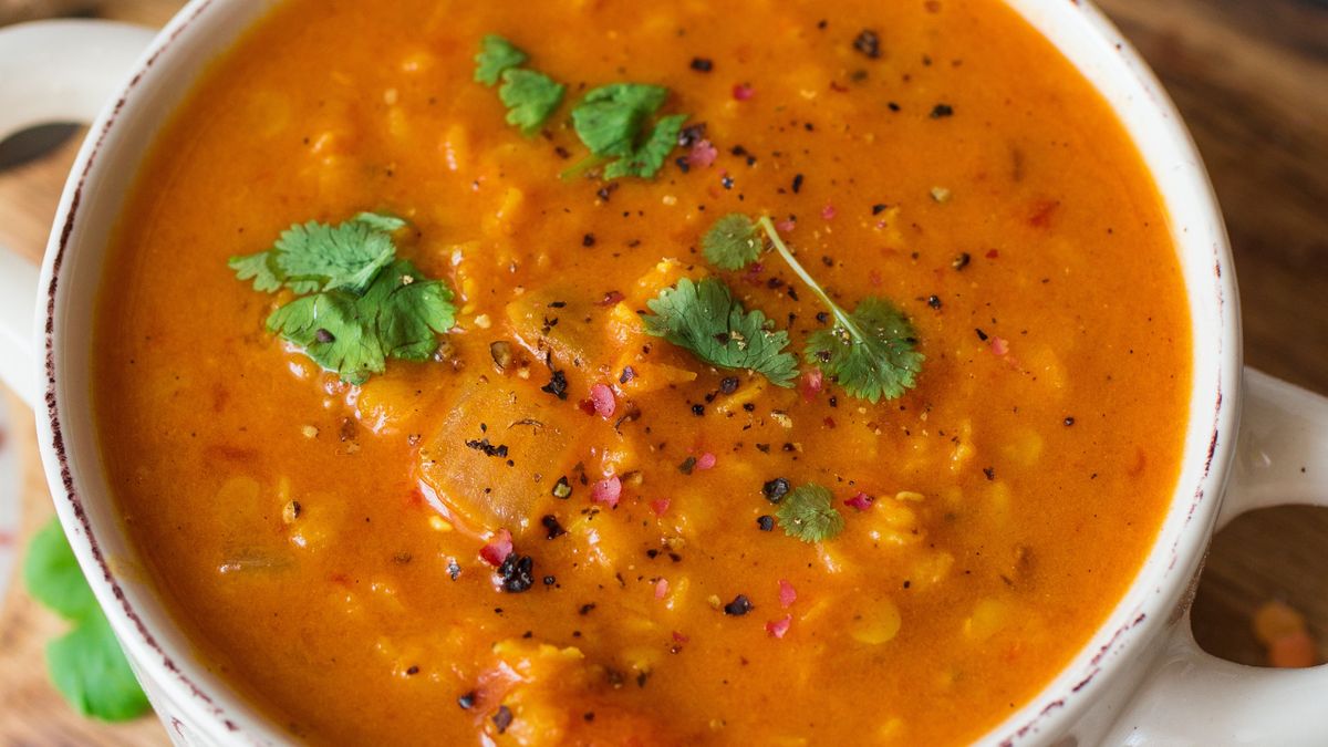 Rozgrzewająca zupa z soczewicy