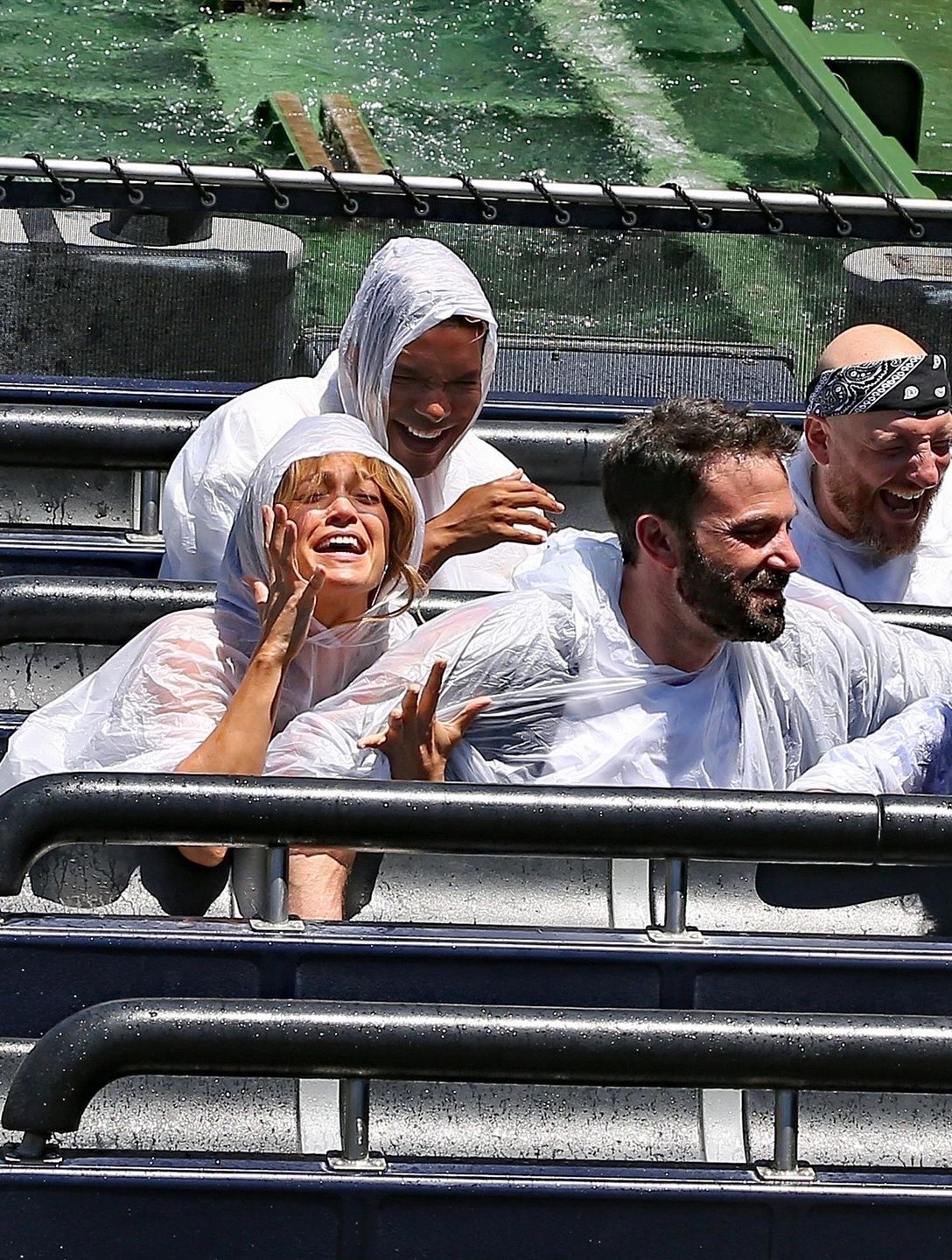 Jennifer Lopez i Ben Affleck dokazują w parku rozrywki