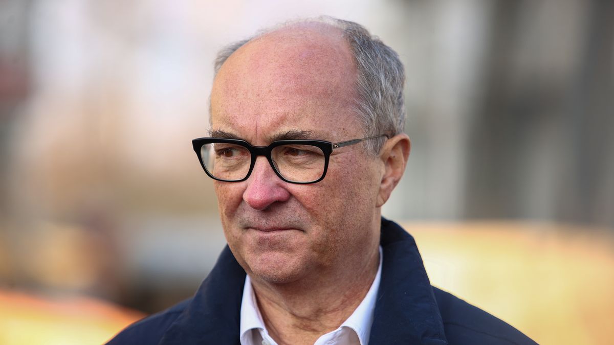 Dąbrowa Górnicza, 18.01.2025. Wybory Prezydenta RP 2025 - kampania. Wicemarszałek Sejmu, współprzewodniczący Nowej Lewicy Włodzimierz Czarzasty podczas konferencji prasowej wicemarszałkini Senatu, kandydatki Lewicy w zbliżających się wyborach prezydenckich RP Magdaleny Biejat w Dąbrowie Górniczej, 18 bm. (amb) PAP/Jarek Praszkiewicz