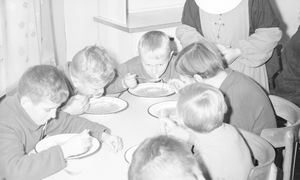 Koszmary ze stołówki PRL. Tylko najlepsi zdobędą 12/12