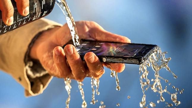 Arena Komórkomanii: Sony Xperia Z vs Samsung Galaxy S4 Active [ankieta] 2