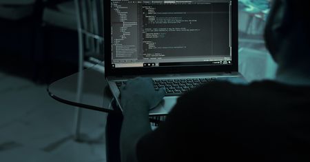 Hakerzy grożą ujawnieniem zdjęć pacjentów korzystających z operacji plastycznych