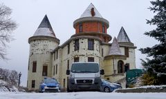 Potentat w branży drobiarskiej zastrzelony przez żonę? Horror w pałacyku