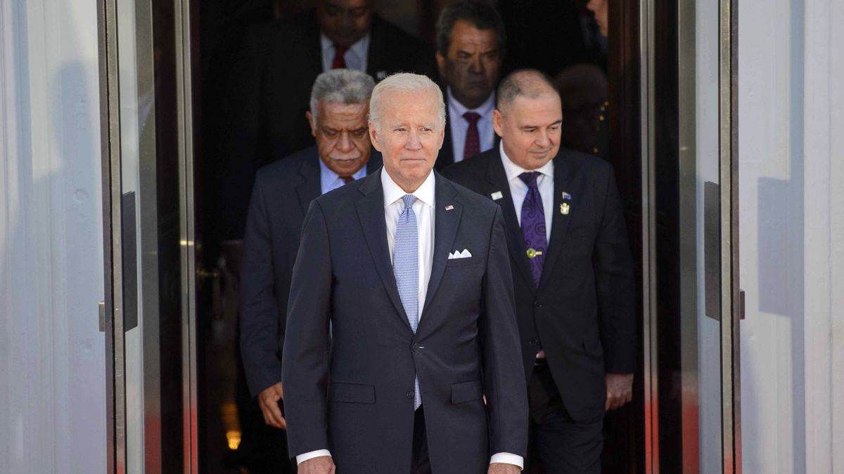 US President Joe Biden exits the White House to take a group photo with U.S.-Pacific Island leaders before a dinner at the White House, in Washington, DC, USA, 29 September 2022. EPA/BONNIE CASH / POOL Dostawca: PAP/EPA.