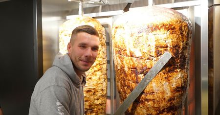 Zmiany w biznesie Podolskiego. Król kebabów podnosi ceny
