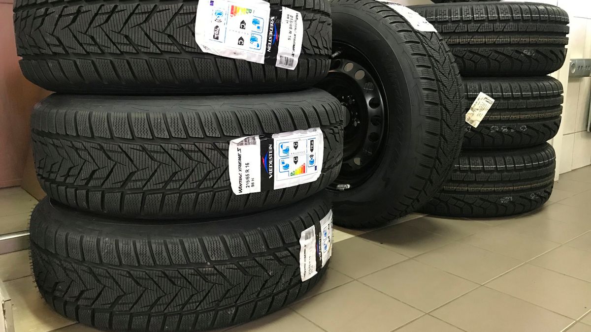 Tak można przechowywać opony, ale jeśli są założone na felgi i napompowane