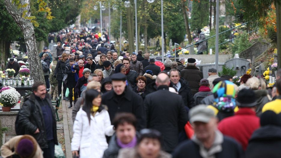 Zmiany w organizacji ruchu na Wszystkich Świętych