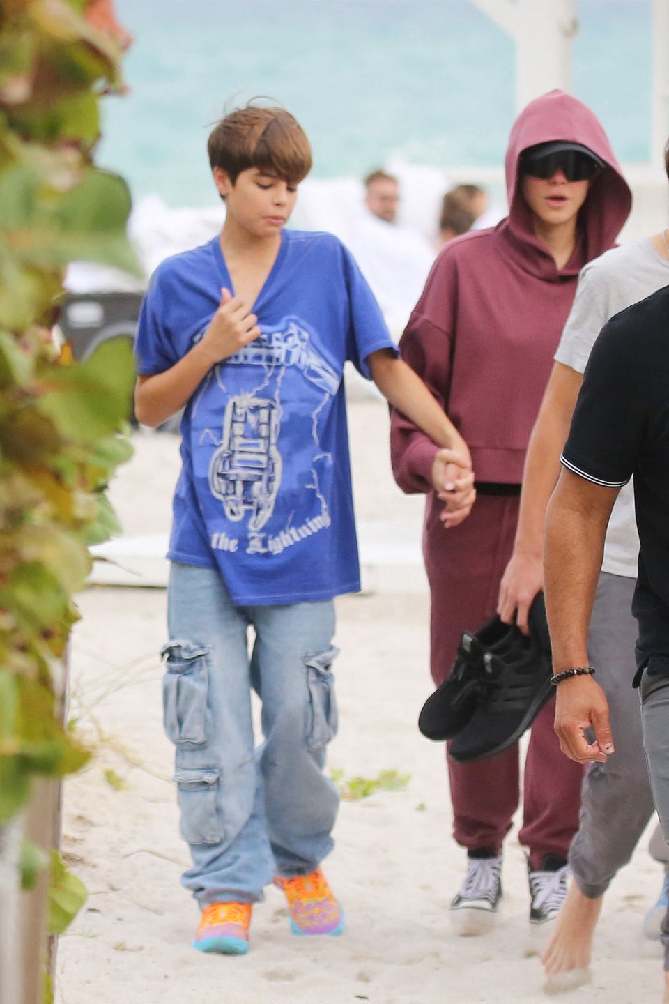  Shakira incognito z synami w Miami