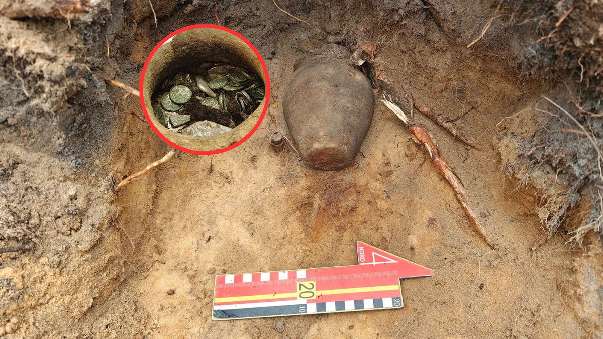  Stowarzyszenie Denar z Kalisza odkryło dwa garnki ze skarbami sprzed ok. tysiąca lat