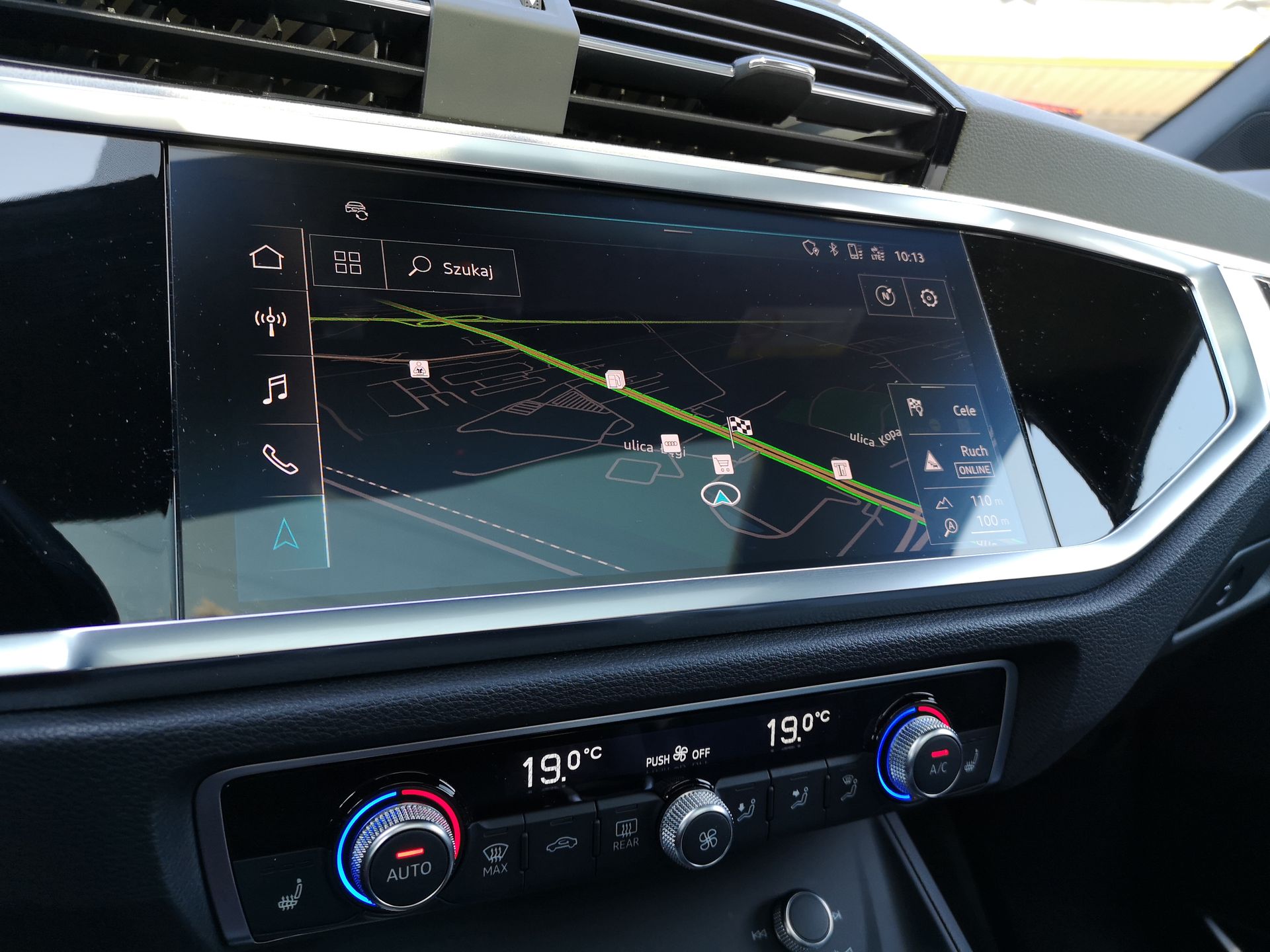 Audi Q3 Sportback: kamery 360 stopni, system Audi Pre sense basic & 360° i audio Bang & Olufsen 12