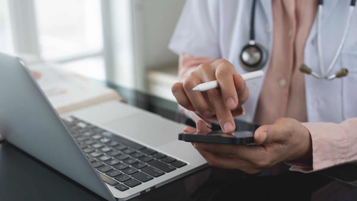 Czy lekarz może reklamować się w sieci? Wchodzi nowe prawo