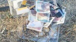 Dwóch degeneratów napadło na 13-latkę kwestującą pod marketem. Zabrali jej puszkę z pieniędzmi