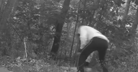 Chciał spowodować wypadek na drodze. Został przyłapany na gorącym uczynku