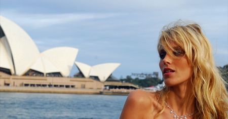 Anja Rubik z... kangurem