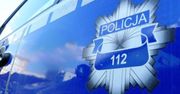 Wypadek w Maniowach. Jeden z pojazdów przewrócił się na bok