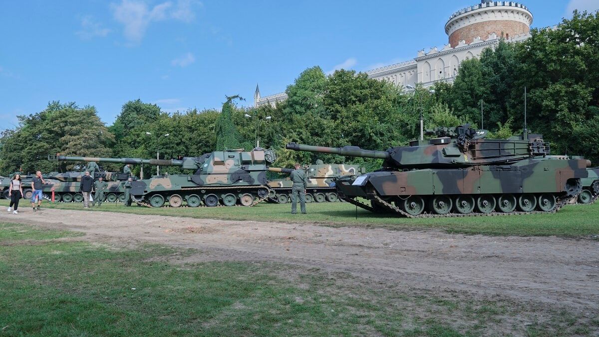 Piknik wojskowy na Błoniach pod Zamkiem w Lublinie